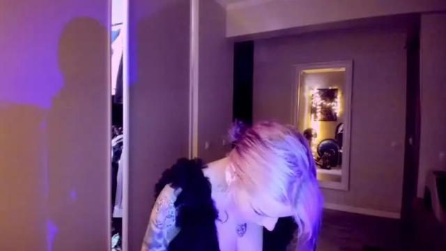 Image 12 of lorelaye_ Stream on Chaturbate on 16 months ago