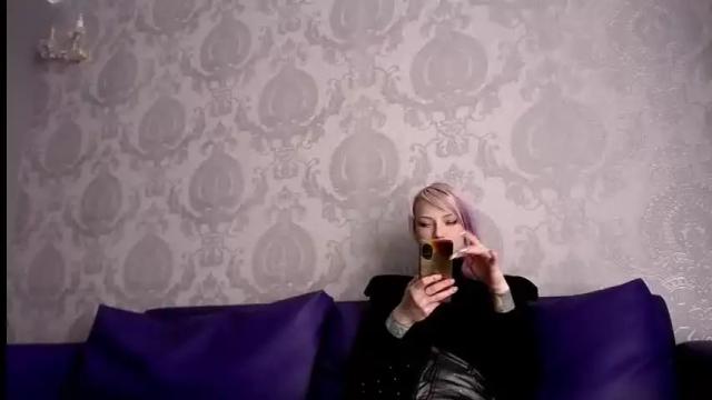 Image 2 of lorelaye_ Stream on Chaturbate on 21 months ago