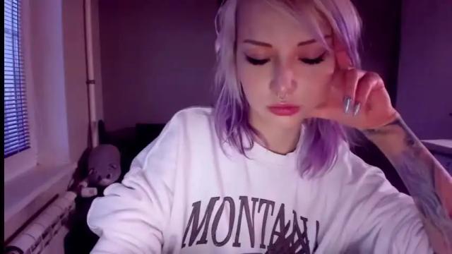 Image 3 of lorelaye_ Stream on Chaturbate on 9 months ago