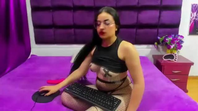 Image 7 of loremsex Stream on Chaturbate on 19 months ago