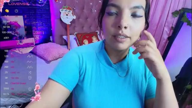 Image 7 of loren_44tits Stream on Chaturbate on 1 month ago