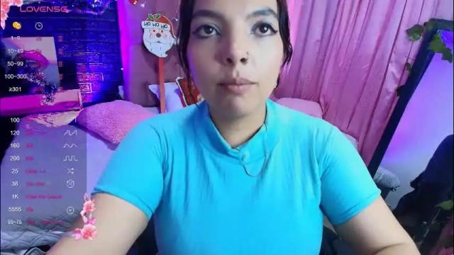 Image 8 of loren_44tits Stream on Chaturbate on 1 month ago