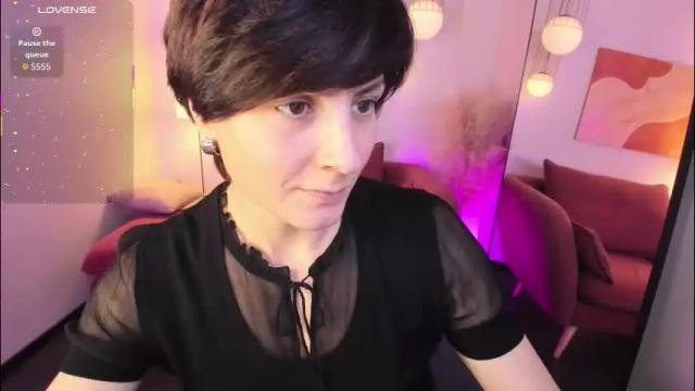 Image 8 of loren_daze Stream on Chaturbate on 1 month ago