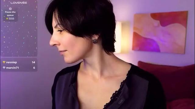 Image 8 of loren_daze Stream on Chaturbate on 8 days ago