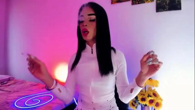 Image 4 of lorena_capelli_ Stream on Chaturbate on 1 month ago