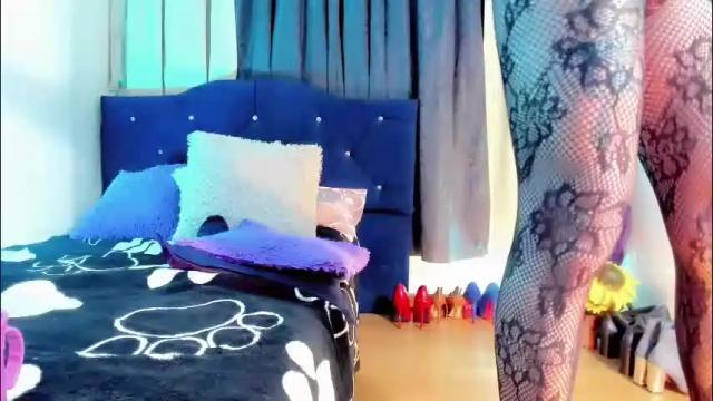 Image 4 of lorena_capelli_ Stream on Chaturbate on 1 month ago
