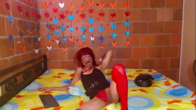 Image 2 of lorenacapelli Stream on Chaturbate on 1 month ago