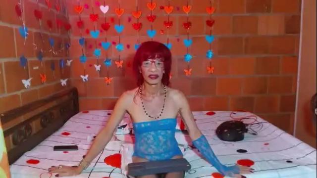 Image 2 of lorenacapelli Stream on Chaturbate on 1 month ago