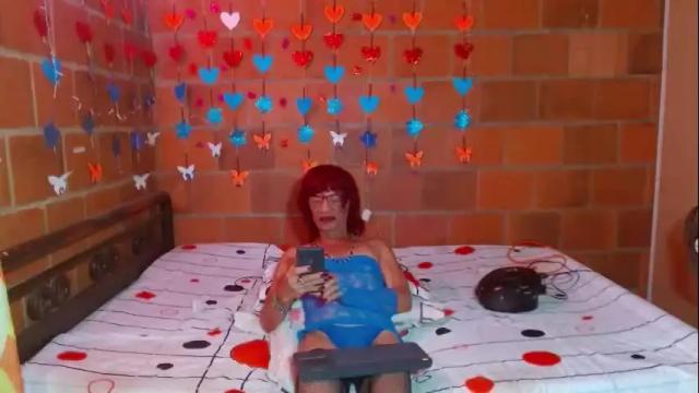 Image 3 of lorenacapelli Stream on Chaturbate on 1 month ago