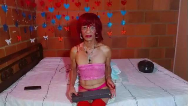 Image 10 of lorenacapelli Stream on Chaturbate on 24 days ago