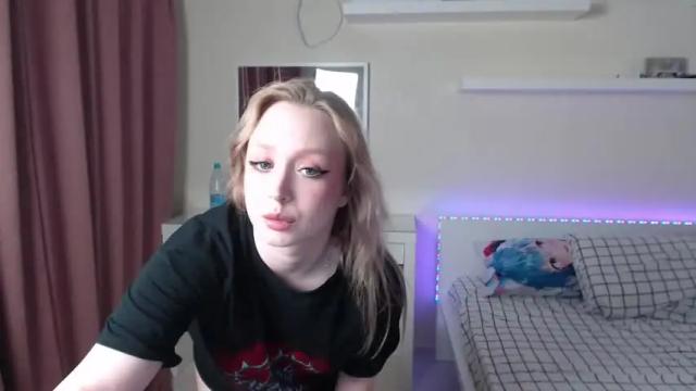 Image 2 of lorenadiamond Stream on Chaturbate on 19 months ago