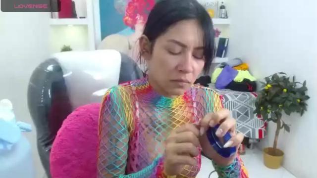 Image 8 of lorenapinto Stream on Chaturbate on 13 months ago