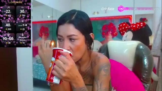 Image 2 of lorenapinto_ Stream on Chaturbate on 1 month ago