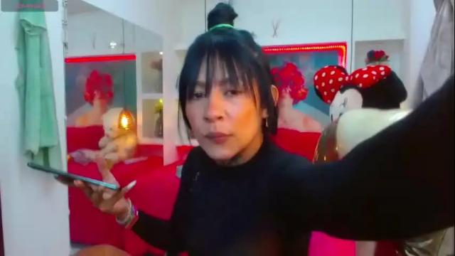 Image 3 of lorenapinto_ Stream on Chaturbate on 24 days ago