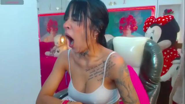 Image 11 of lorenapinto_ Stream on Chaturbate on 23 days ago