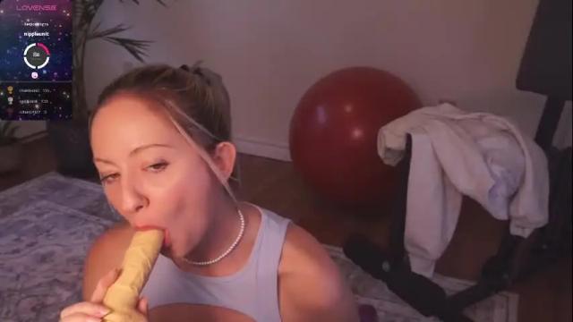 Image 7 of lorenella Stream on Chaturbate on 2 months ago