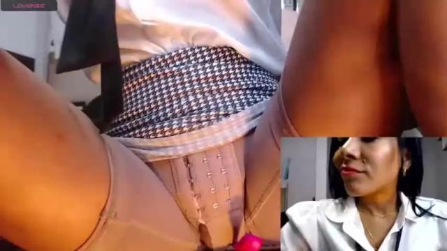 Image 10 of lorenisworking Stream on Chaturbate on 18 months ago