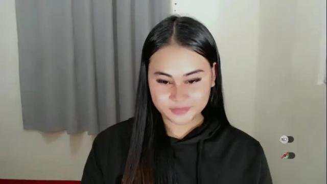 Image 2 of lorenpage_love Stream on Chaturbate on 2 months ago