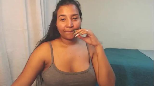 Image 12 of loretta_ Stream on Chaturbate on 5 months ago