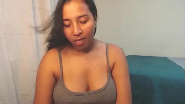 Image 2 of loretta_ Stream on Chaturbate on 5 months ago