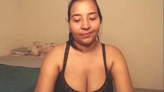 Image 2 of loretta_ Stream on Chaturbate on 3 months ago