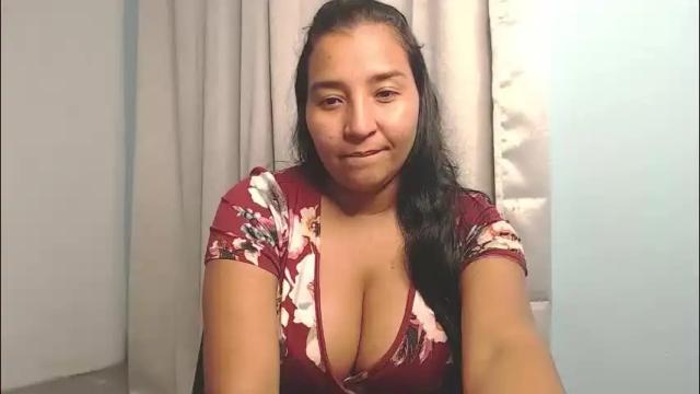 Image 3 of loretta_ Stream on Chaturbate on 15 hours ago