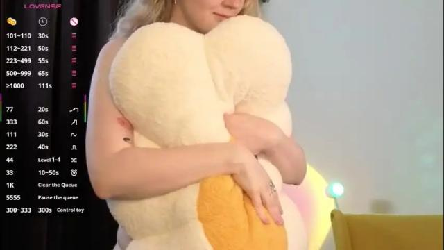 Thumbnail 3, lorettacarnley's Stream at Chaturbate, 2 months ago