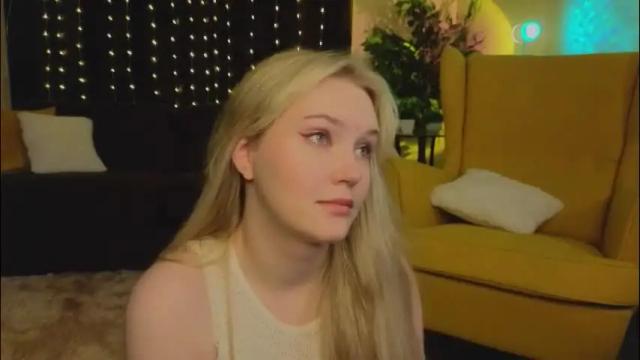 Image 7 of lorettacarnley Stream on Chaturbate on 1 month ago