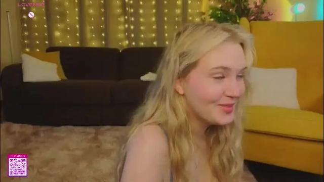 Image 11 of lorettacarnley Stream on Chaturbate on 1 month ago