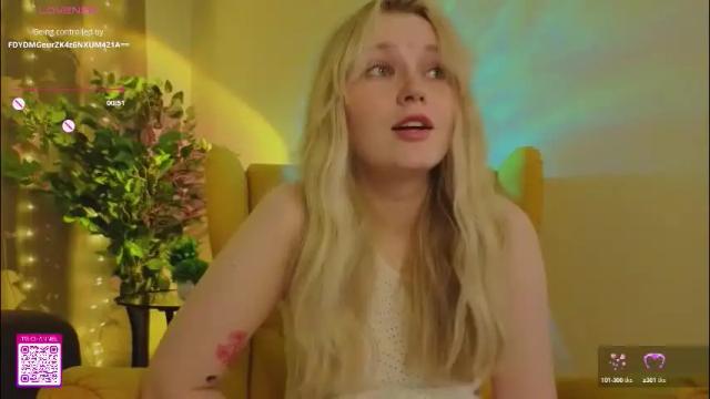 Image 8 of lorettacarnley Stream on Chaturbate on 1 month ago