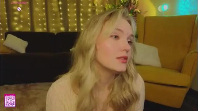 Image 11 of lorettacarnley Stream on Chaturbate on 1 month ago
