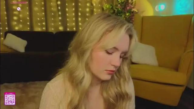 Image 8 of lorettacarnley Stream on Chaturbate on 1 month ago
