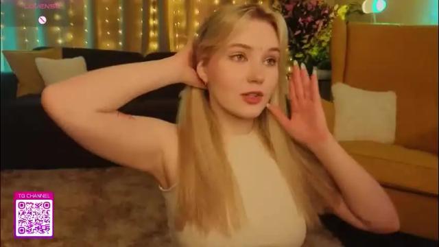 Image 2 of lorettacarnley Stream on Chaturbate on 24 days ago