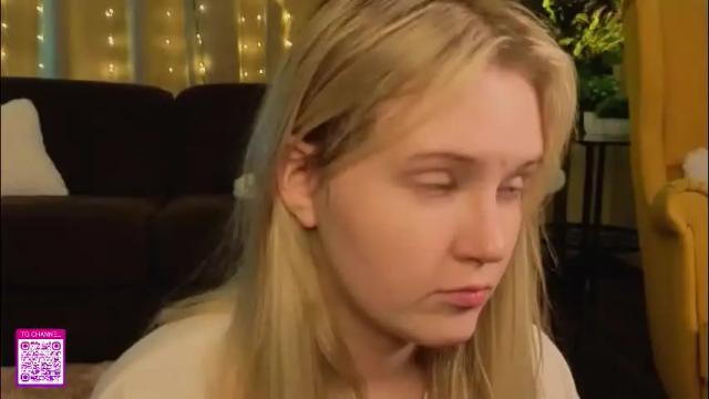 Image 10 of lorettacarnley Stream on Chaturbate on 20 days ago