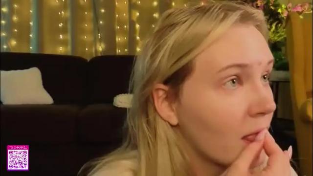 Image 2 of lorettacarnley Stream on Chaturbate on 20 days ago