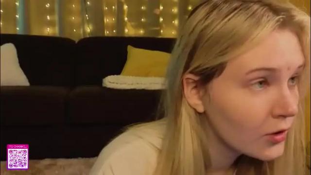 Image 8 of lorettacarnley Stream on Chaturbate on 20 days ago