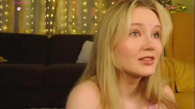 Thumbnail 3, lorettacarnley's Stream at Chaturbate, 14 hours ago