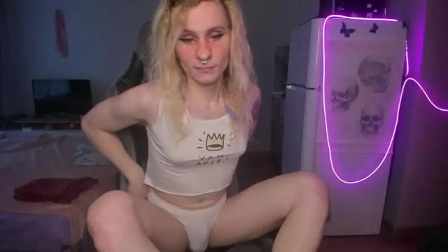 Image 12 of lori_myaf Stream on Chaturbate on 6 months ago