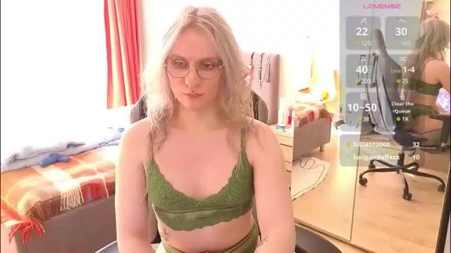 Image 11 of lori_myaf Stream on Chaturbate on 2 months ago