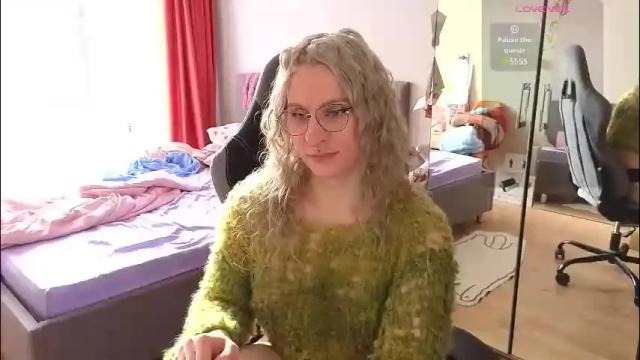 Image 3 of lori_myaf Stream on Chaturbate on 2 months ago