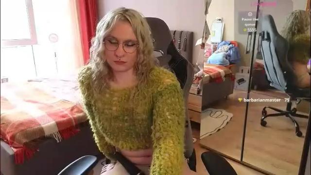Image 3 of lori_myaf Stream on Chaturbate on 2 months ago