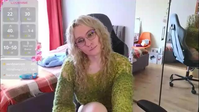 Image 2 of lori_myaf Stream on Chaturbate on 2 months ago