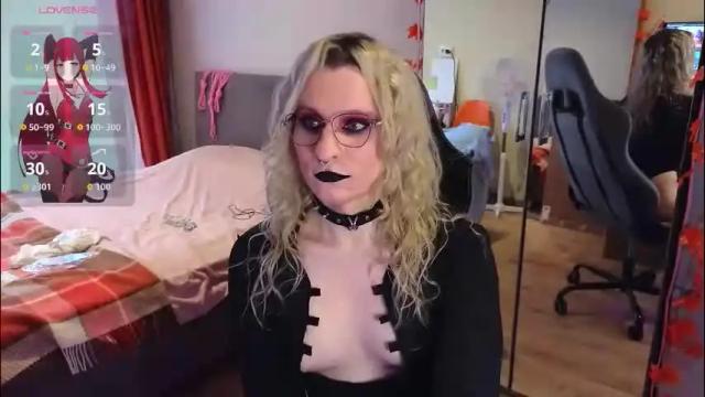 Image 2 of lori_myaf Stream on Chaturbate on 2 days ago
