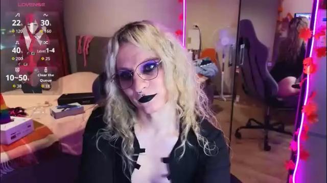 Image 2 of lori_myaf Stream on Chaturbate on 2 months ago