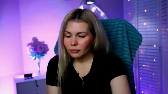 Image 6 of loricarroll Stream on Chaturbate on 1 month ago