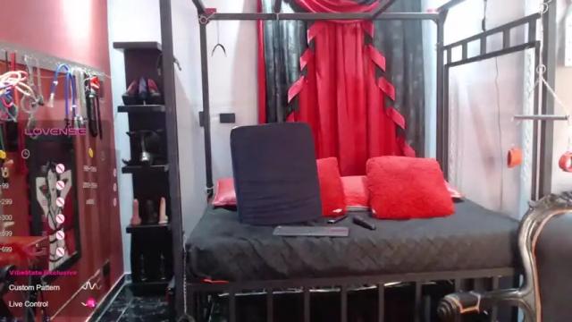 Image 11 of lorna_cox_ Stream on Chaturbate on 15 months ago