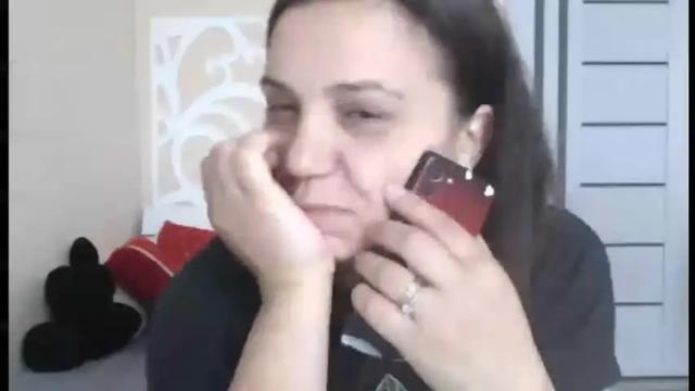 Image 2 of lorragrey Stream on Chaturbate on 1 month ago