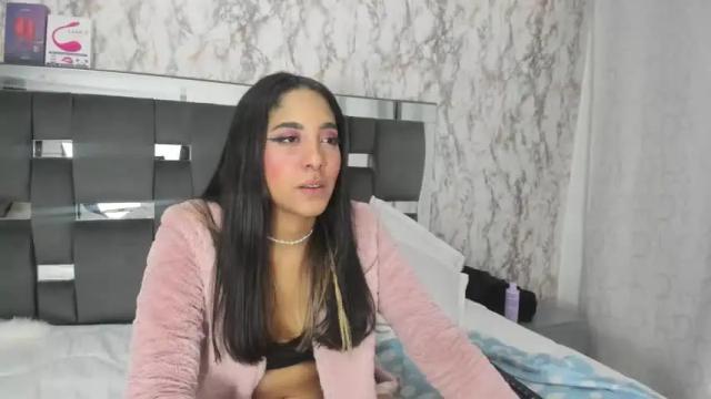 Image 7 of lorraine__jhonson Stream on Chaturbate on 17 months ago
