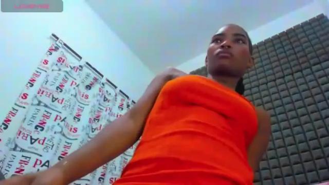 Image 8 of lorrewilliams Stream on Chaturbate on 18 months ago