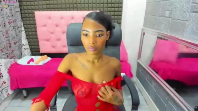 Image 3 of lorrewilliams Stream on Chaturbate on 17 months ago